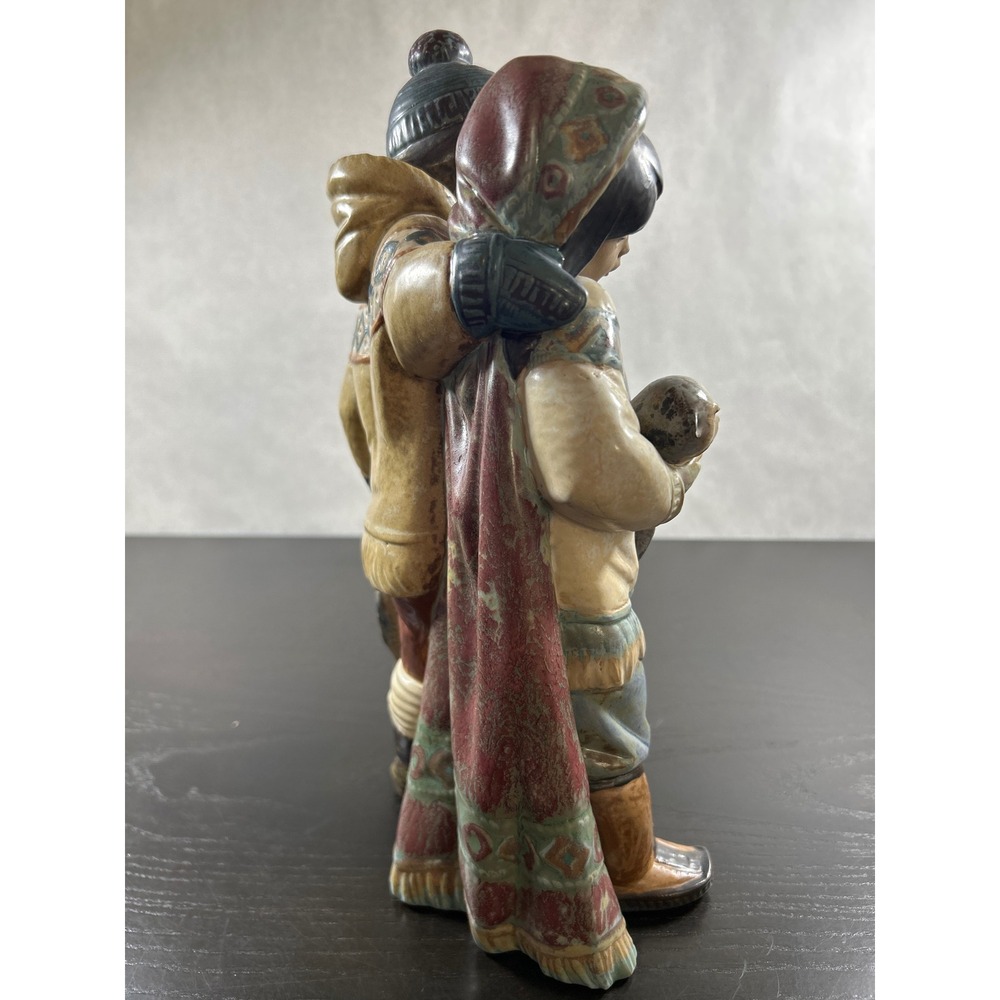 Lladro Eskimo Boy and Girl with Seal and Fish Figurine 2227 Spain Matte Gres - Picture 4 of 8